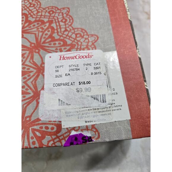 Fake Book Hidding Spot Storage Stash Box - Picture 6 of 7